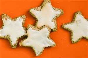 Star-shaped Gingerbread Cookies